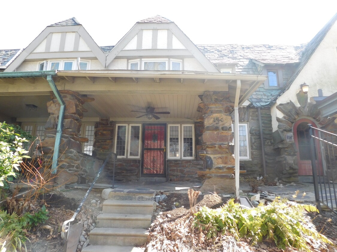 Primary Photo - 154 Edgehill Rd