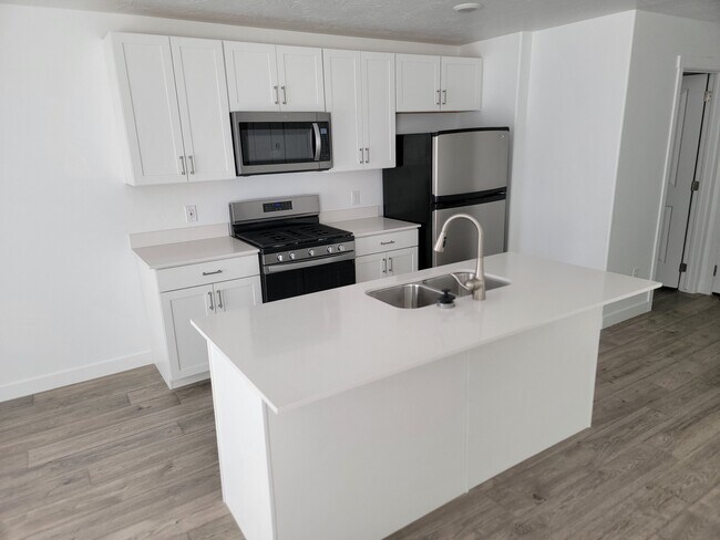 Building Photo - 2020 N 350 W