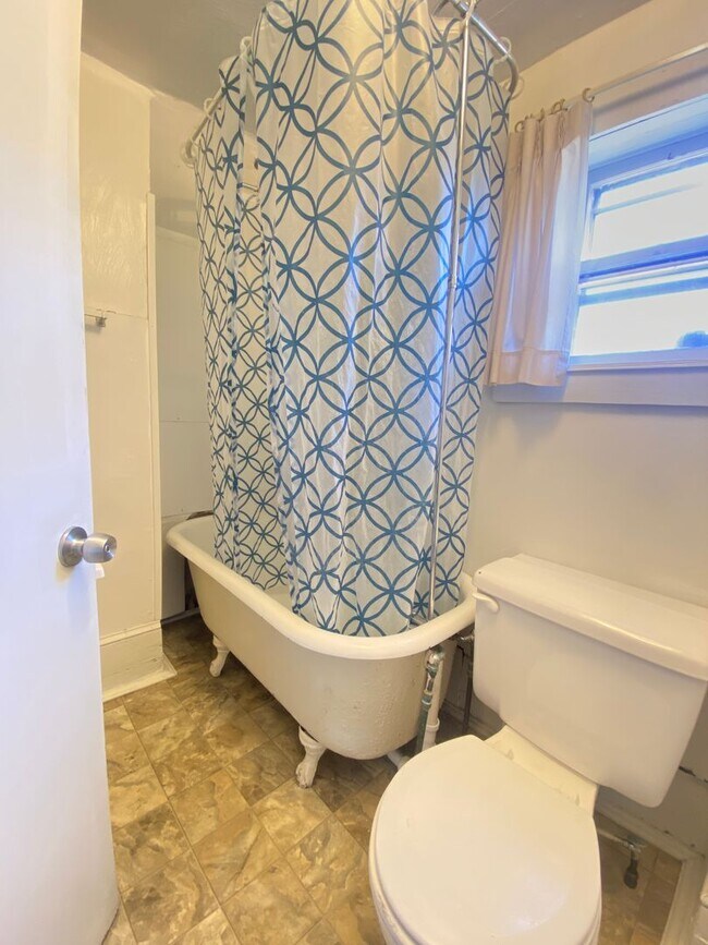 Photo - Patton,NW,228-230 Apartment