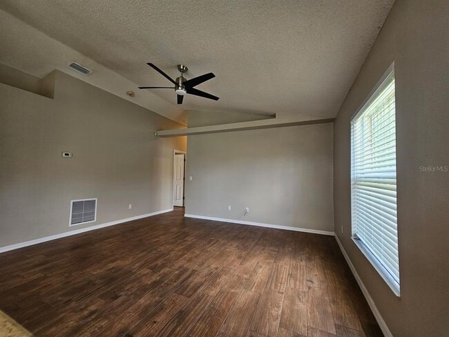 Foto del edificio - 1528 Ridge Pointe Dr