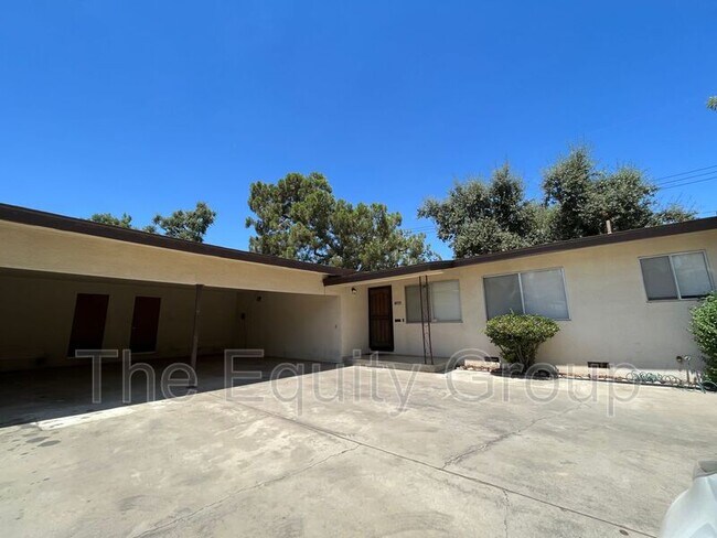 Foto del edificio - 1444 W Vassar Ave