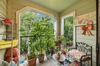 Building Photo - 6602 Harbor Town Dr