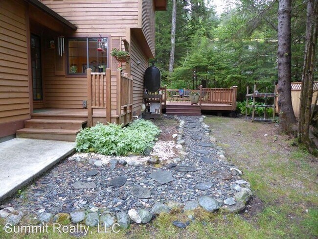 Foto del edificio - 3 br, 1.5 bath House - 6719 Marguerite St
