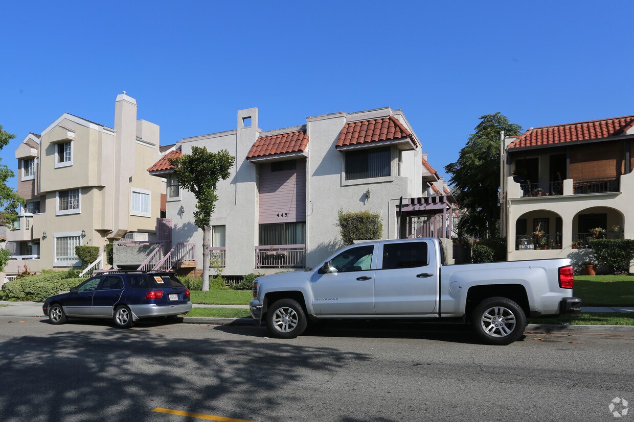 Foto del edificio - 445 W Lexington Dr