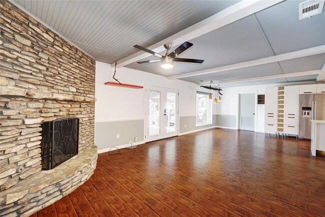 Building Photo - 1003 Minda Dr