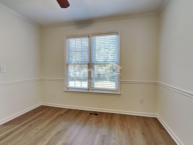 Foto del edificio - 2328 Water Lilly Way