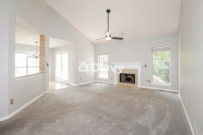 Building Photo - 360 Radner Run