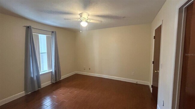 Foto del edificio - 2360 SW Archer Rd