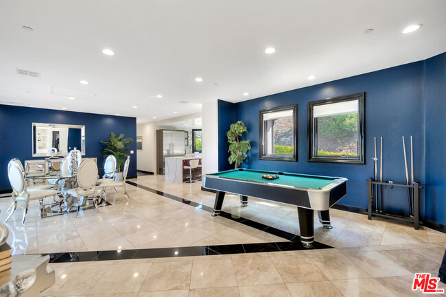Building Photo - 2625 Hargrave Dr