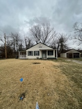 Building Photo - 3015 E 35th St