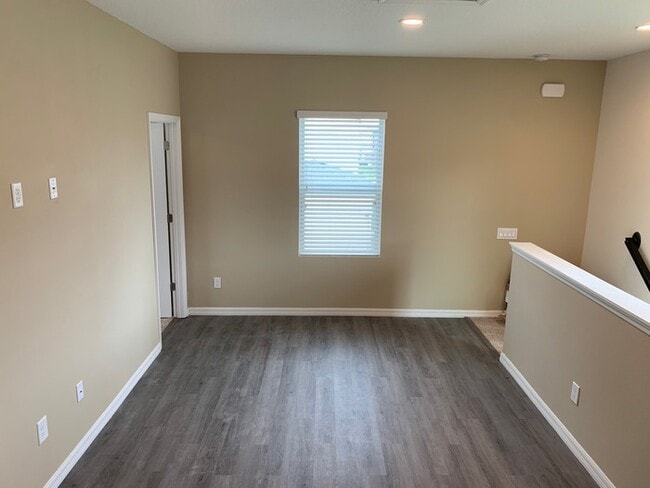 Garage Apartment in Winter Garden, Includes Utilities! - Garage Apartment in Winter Garden, Includes Utilities!