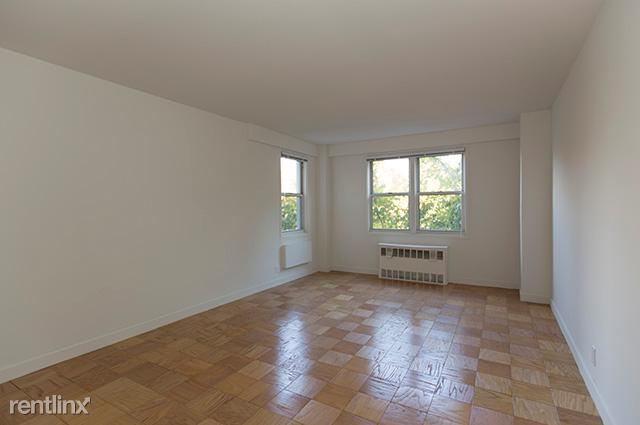 Building Photo - 630 W 246th St