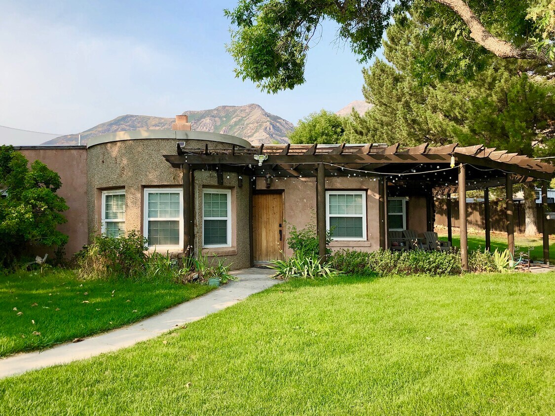 Foto principal - 795 Orchard Dr