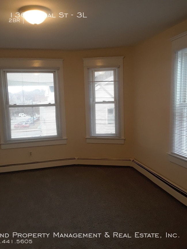 Building Photo - 136 Social St