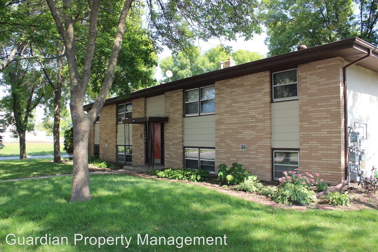 Primary Photo - 5146 Edgewood Ave N