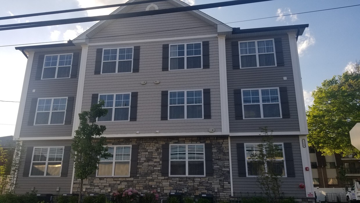 1200 W St Ave, Linden, NJ 07036 Apartments in Linden, NJ