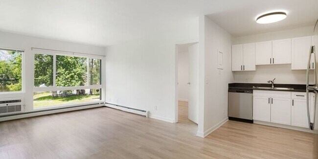 Foto del edificio - 1000 W Moorhead Cir