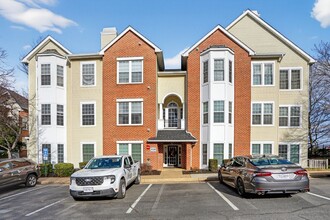 Building Photo - 4138 Fountainside Ln