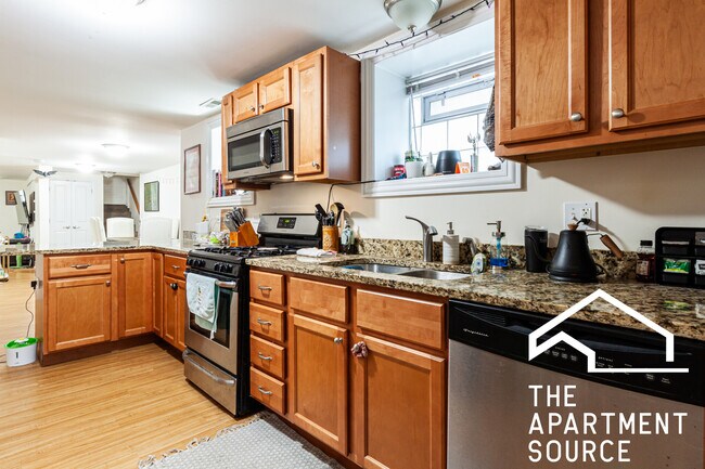 Foto del edificio - 4419 N Albany Ave