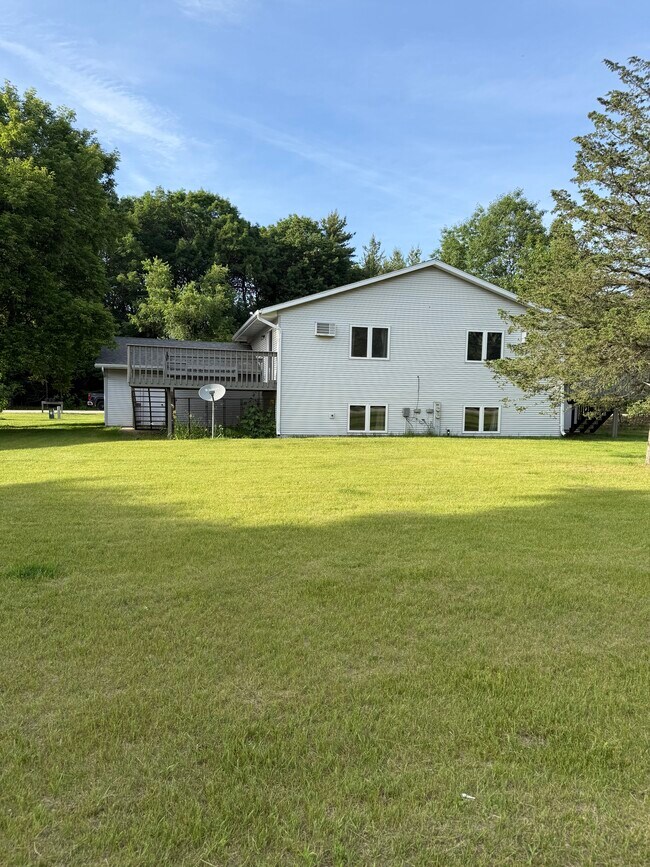 Foto del edificio - W6527 Woodhaven Cir
