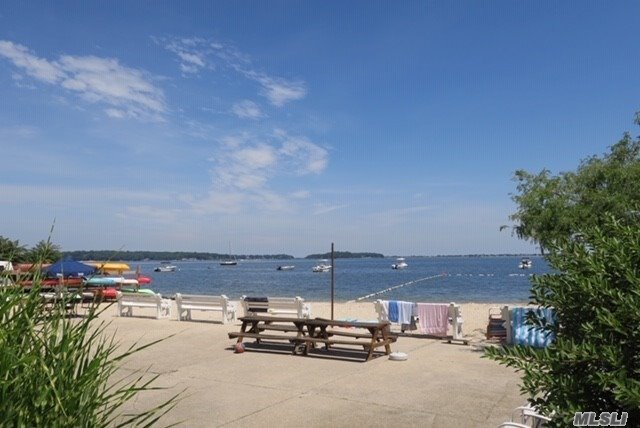 Foto del edificio - 50 Knollwood Rd