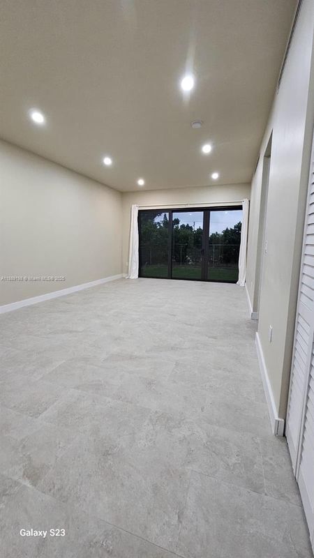 Foto del edificio - 21263 SW 234th St