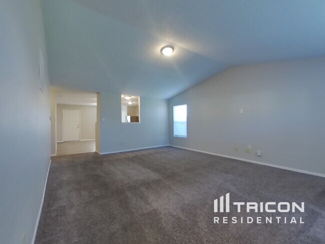 Foto del edificio - 8643 Hopewell Ct
