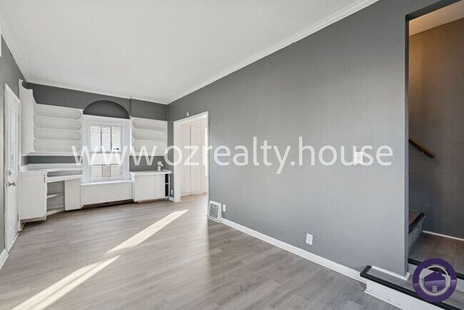 Foto del edificio - 4319 Parrakeet Ave