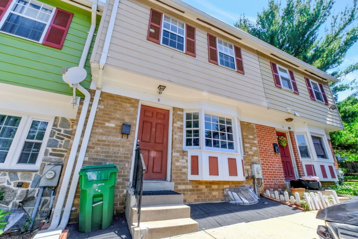 Move in ready 3 bedroom 2.5 Bath in Gaithe... - Move in ready 3 bedroom 2.5 Bath in Gaithe...