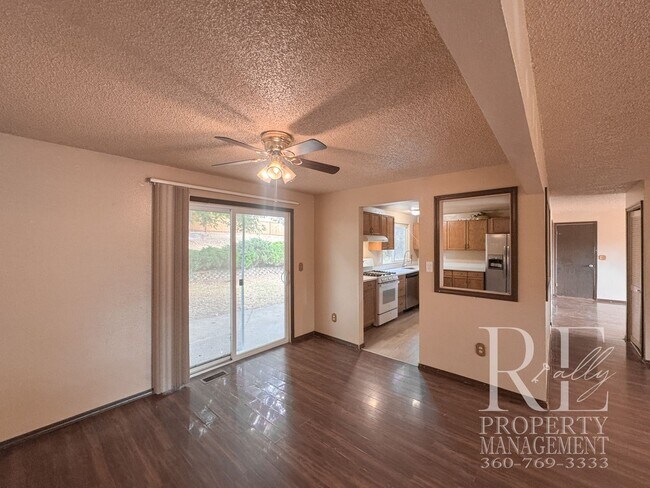 Foto del edificio - 7880 Oxbow Ave