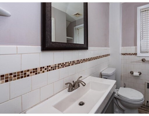 Foto del edificio - 63 W Elm Ave