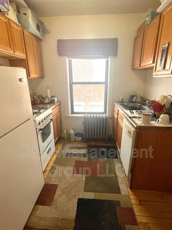 Foto del edificio - 914 W Oakdale Ave