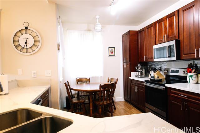 Foto del edificio - 95-996-996 Wikao St