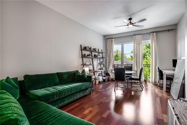 Foto del edificio - 201 W Ponce de Leon Ave