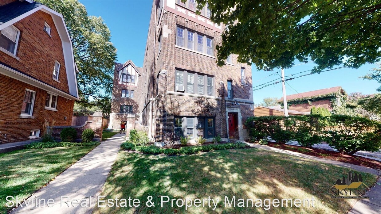 Primary Photo - 1311 Monroe St