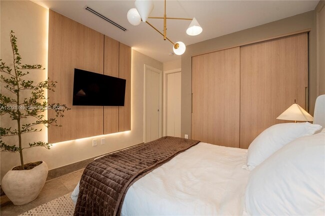 Foto del edificio - 11155 NW 70th St