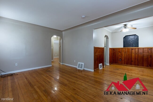 Building Photo - 2 br, 1 bath House - 626 Lebaron Ave