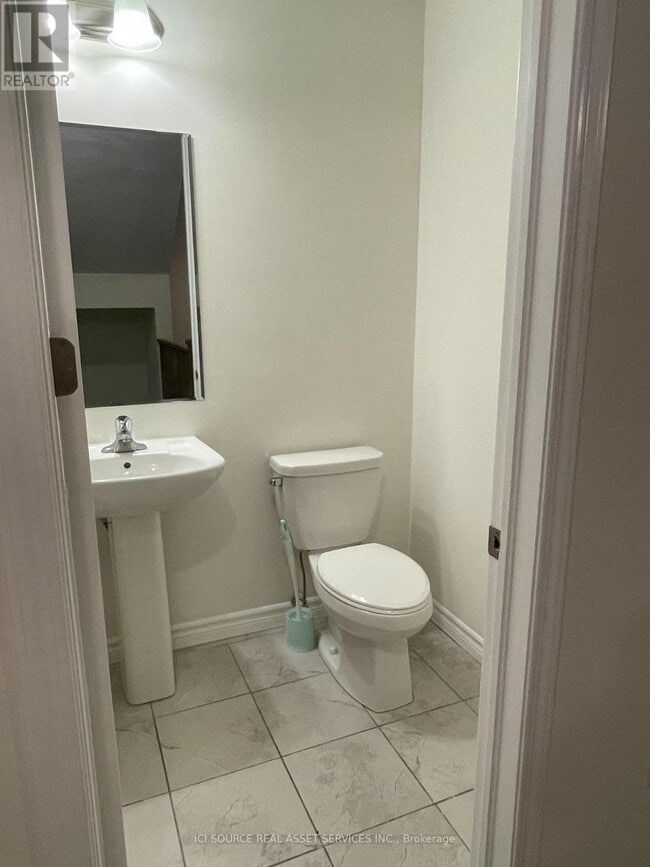 Building Photo - 276 Lagerfeld Dr