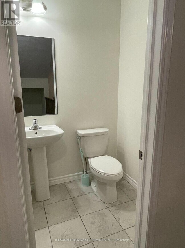 Photo du bâtiment - 276 Lagerfeld Dr