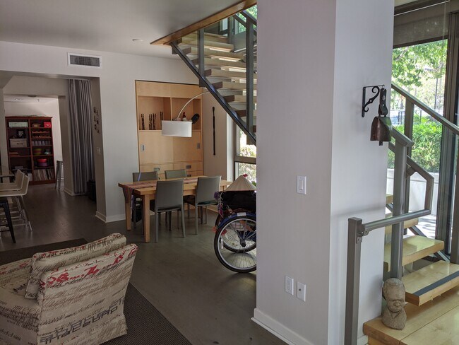 Entrada - 38 N Almaden Blvd