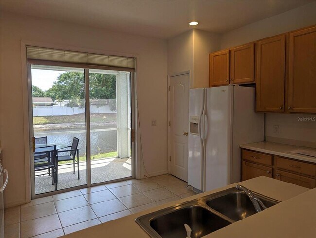Building Photo - 1360 Daryl Dr