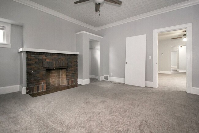 Foto del edificio - 3104 Seymour Ave