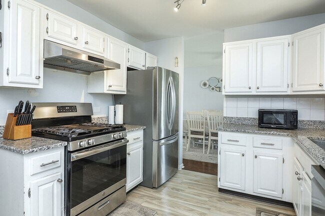 Foto del edificio - 812 W Appletree Ln