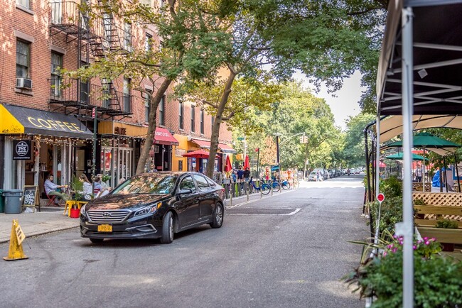 Foto del edificio - 341 East 9th Street