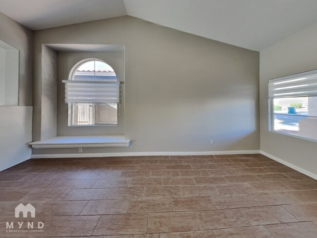 Building Photo - 1616 Scenic Peak St