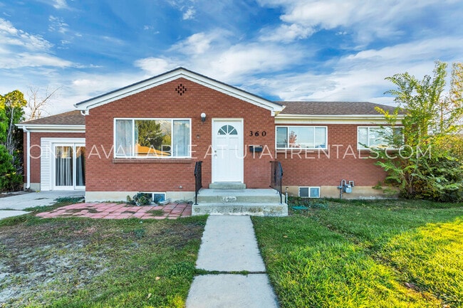 Building Photo - 360 E 400 S