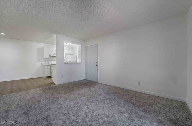 Building Photo - 230 Mission Newport Ln