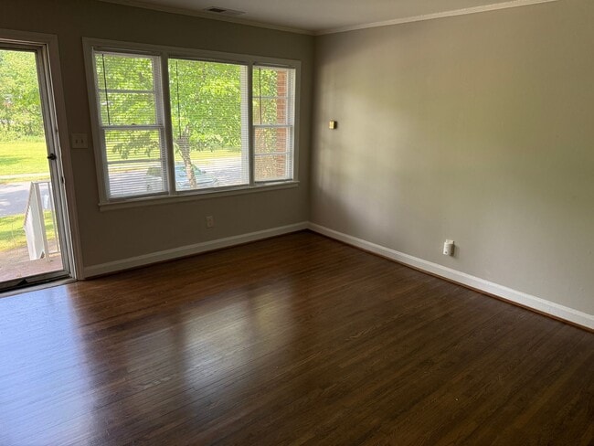 Building Photo - 3818 Winfield Dr