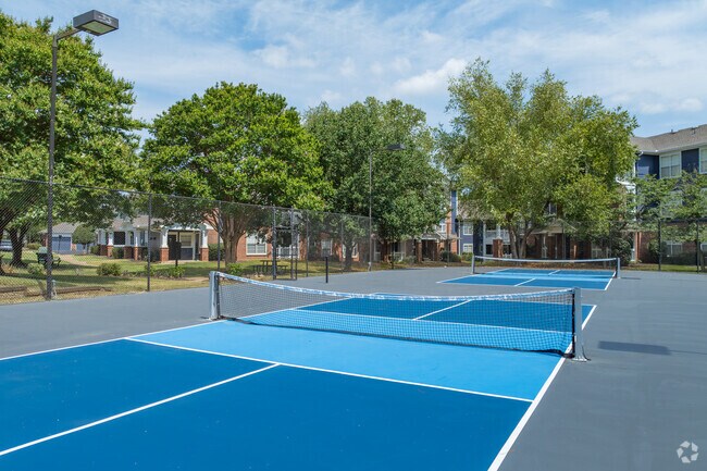 Cancha de pickleball - Park Place at Shelby Farms