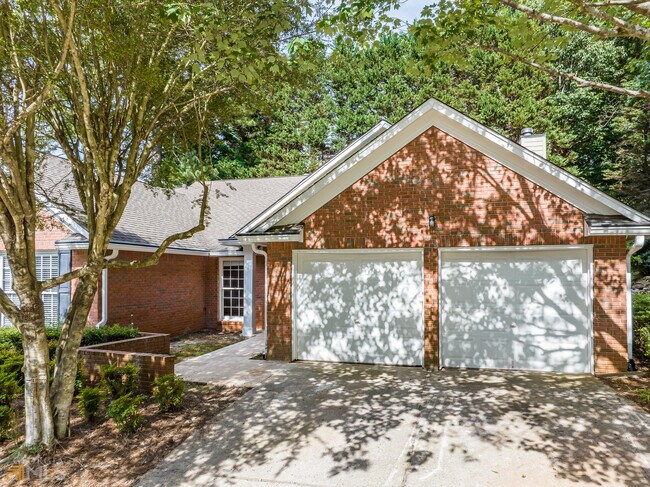 Building Photo - 304 Leeward Walk Ln